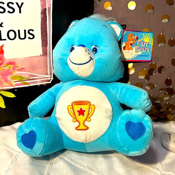 Care bear trophy with original tags. Trophy bear. 1984.♦️❤️ - Picture 1 of 5